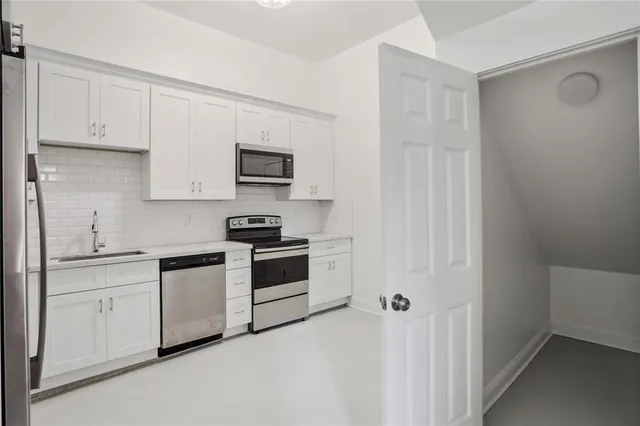 $1,850 | 3830 Dauphine Street, New Orleans, LA 70117