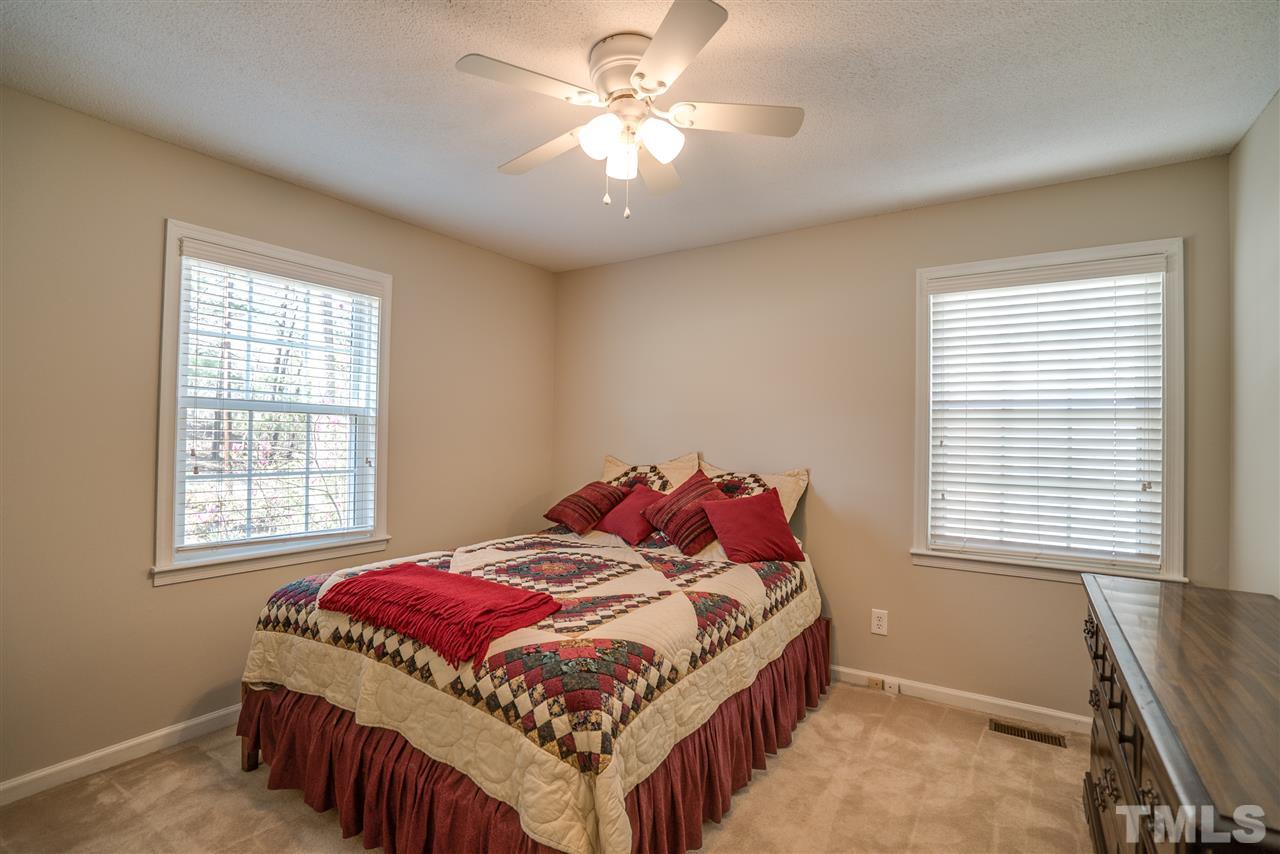 6612 Glendower Road Raleigh, NC 27613 - Photo 11 of 25