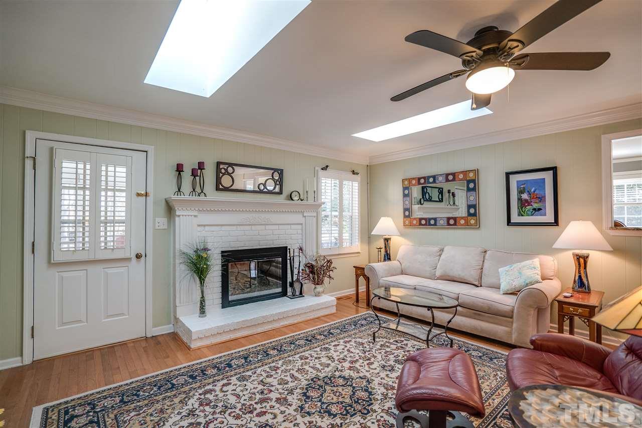 6612 Glendower Road Raleigh, NC 27613 - Photo 3 of 25
