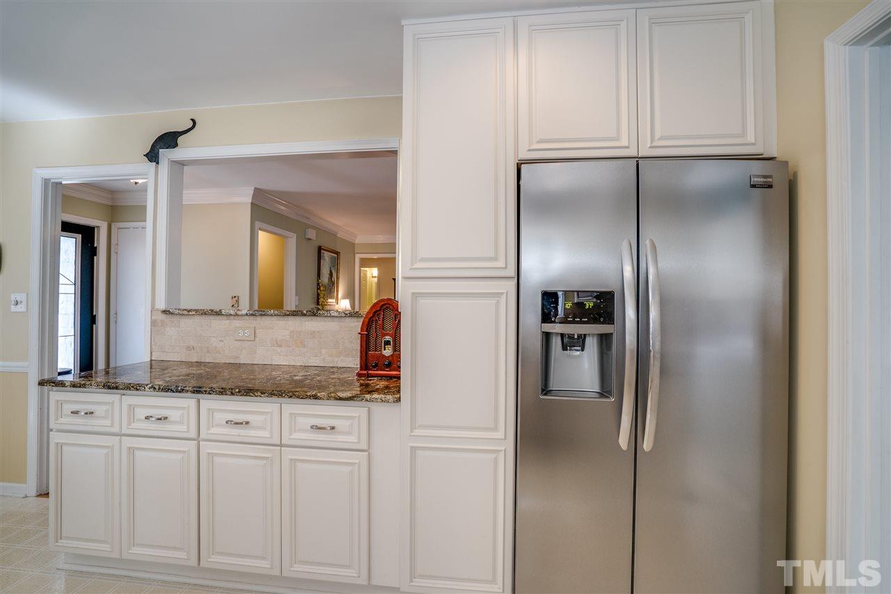 6612 Glendower Road Raleigh, NC 27613 - Photo 6 of 25