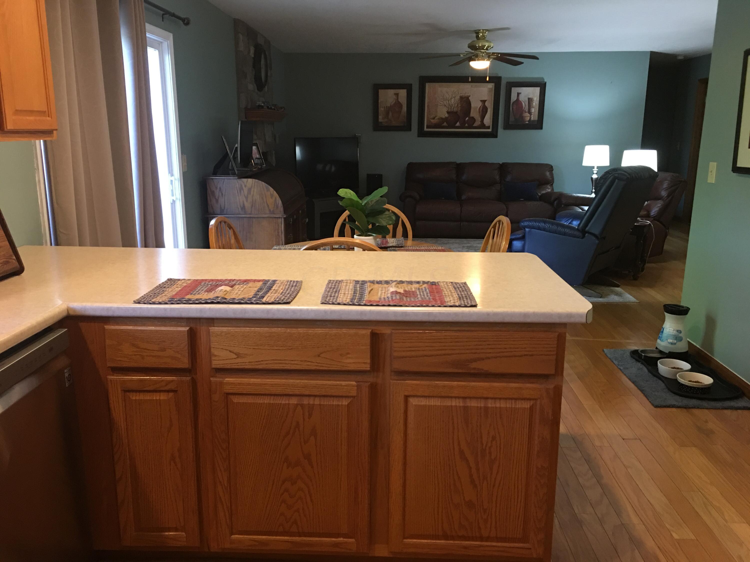 5019 Lee Road Ashville, OH 43103 - Photo 12 of 32