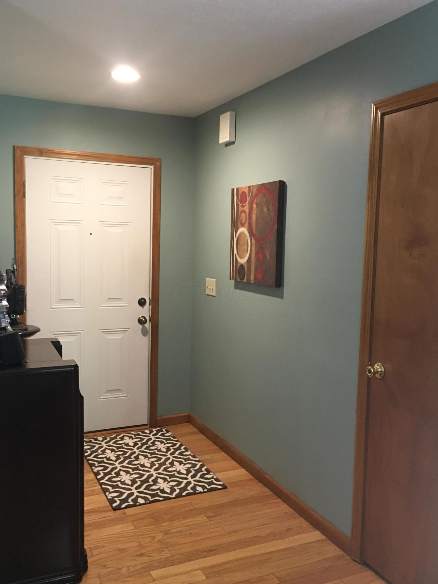 5019 Lee Road Ashville, OH 43103 - Photo 5 of 32