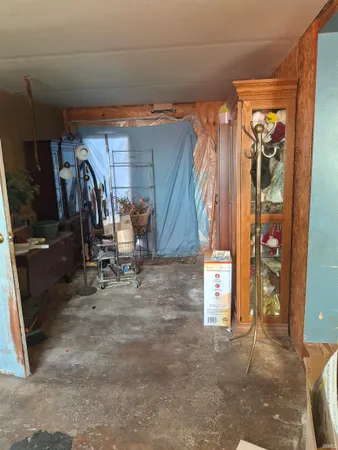 $140,000 | 9015 Highway 63, Perrysville, IN 47974