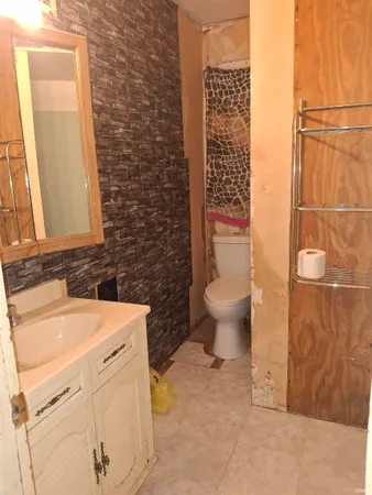 $140,000 | 9015 Highway 63, Perrysville, IN 47974