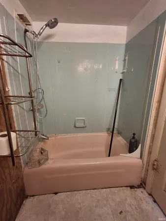 $140,000 | 9015 Highway 63, Perrysville, IN 47974