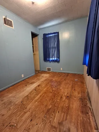 $140,000 | 9015 Highway 63, Perrysville, IN 47974