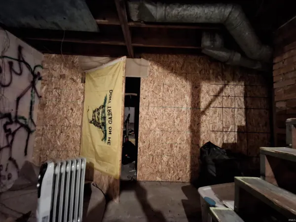 $140,000 | 9015 Highway 63, Perrysville, IN 47974