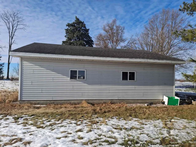$155,000 | 9015 Highway 63, Perrysville, IN 47974