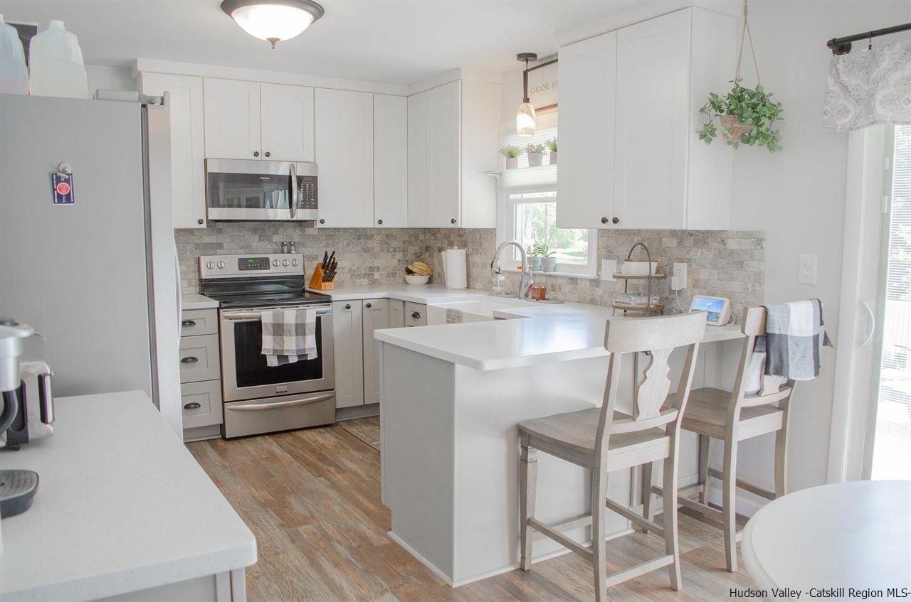28 Fox Den Road Saugerties, NY 12477 - Photo 8 of 21 Photo 9