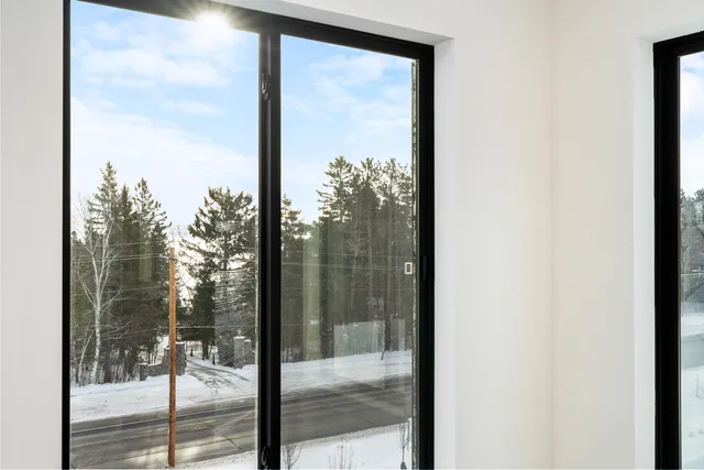 $875,000 | 3731 London Road, Duluth, MN 55804