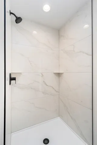 $875,000 | 3731 London Road, Duluth, MN 55804