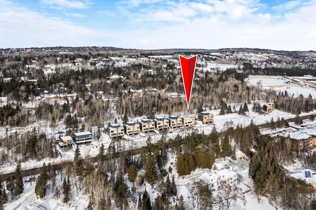 $875,000 | 3731 London Road, Duluth, MN 55804