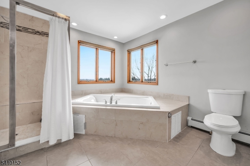 10 Red Robin Way Flemington, NJ 08822 - Photo 17 of 31