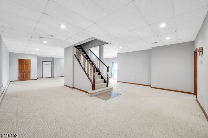 10 Red Robin Way Flemington, NJ 08822 - Photo 25 of 31