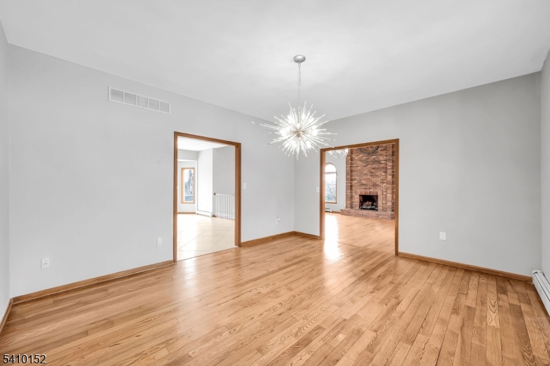 10 Red Robin Way Flemington, NJ 08822 - Photo 7 of 31