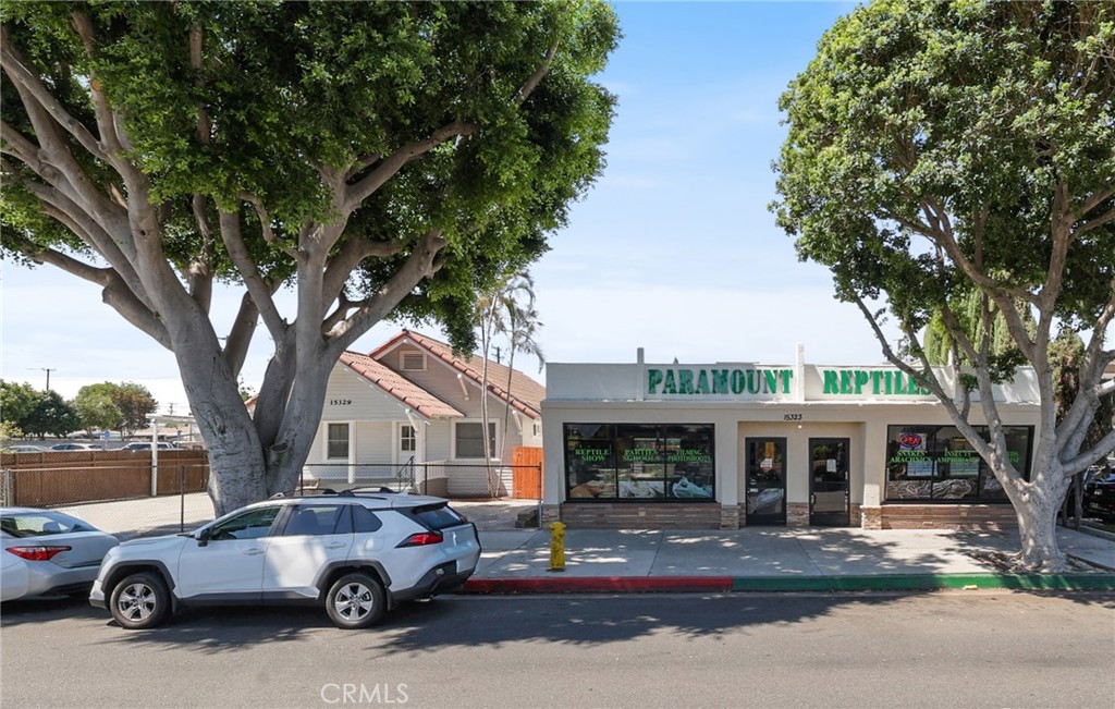 Front of property facing Paramount Blvd