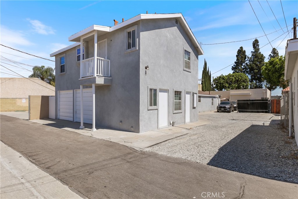 15323 Paramount Boulevard Paramount, CA 90723 - Photo 51 of 72 15323 3/4 Paramount Blvd: 1 BR/1 BA Upstairs Unit + Laundry & Office Downstairs
