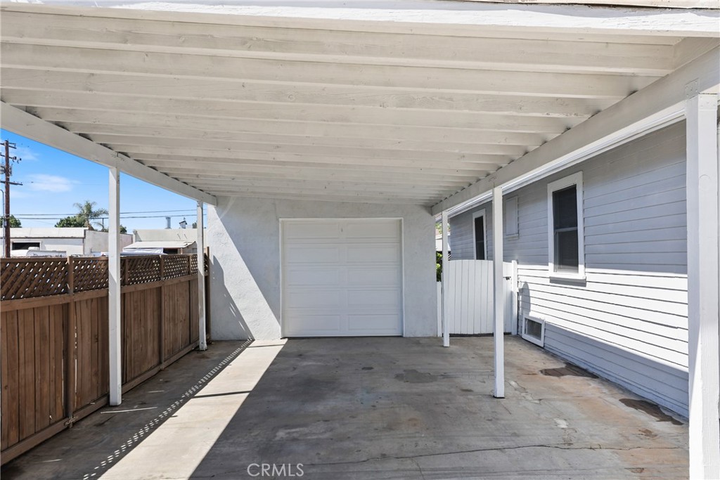 15323 Paramount Boulevard Paramount, CA 90723 - Photo 8 of 72 15329 Paramount Blvd: Home / Covered Parking & Garage