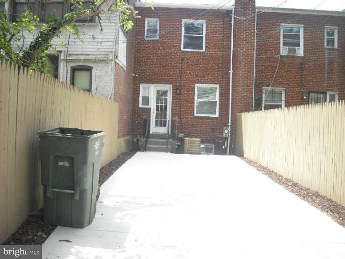 2525 North Capitol Street Northeast Washington, DC 20002 - Photo 5 of 14 Exterior (Rear)