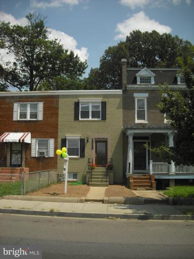 2525 North Capitol Street Northeast Washington, DC 20002 - Photo 6 of 14 Exterior (Front)