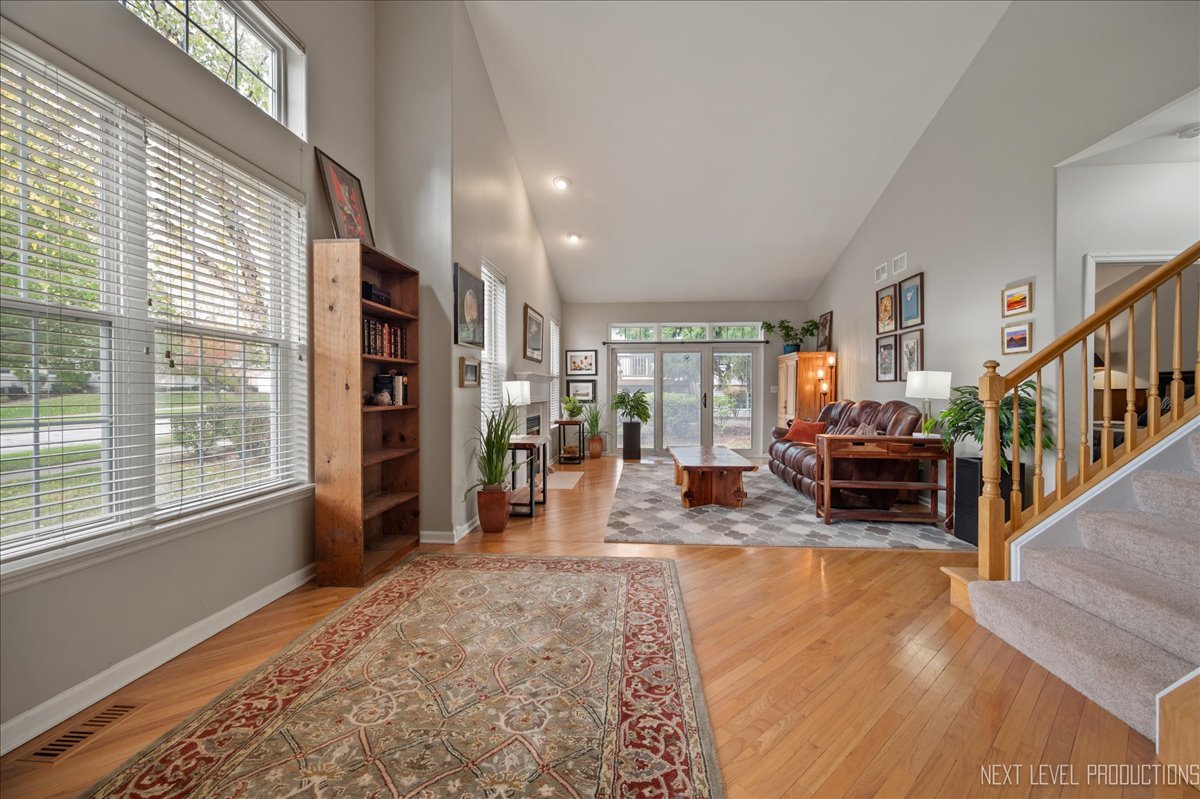 332 Wolcott Lane Batavia, IL 60510 - Photo 5 of 28 a living room with furniture and a large window