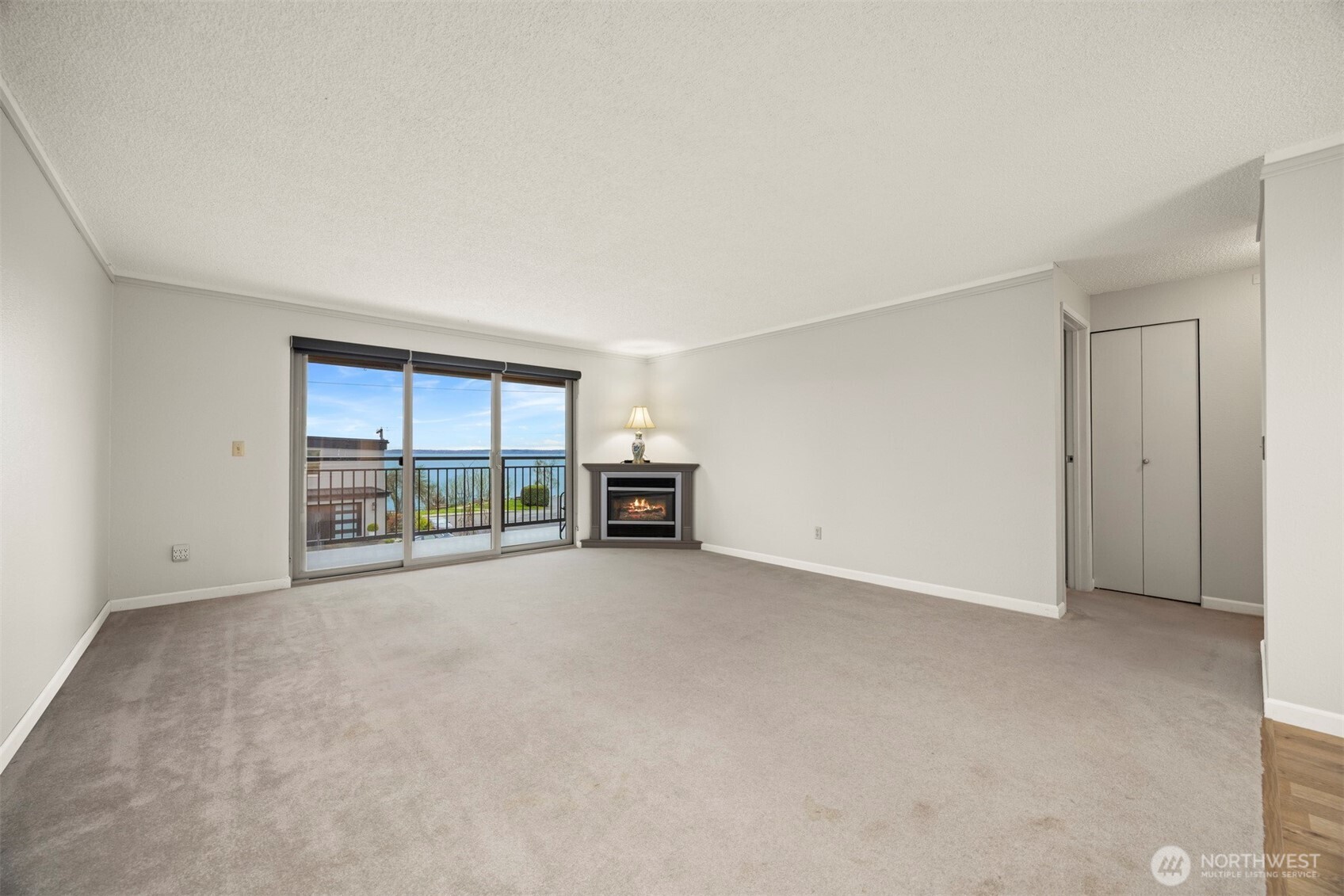 700 11th Street, Unit C1 Bellingham, WA 98225 - Photo 13 of 35