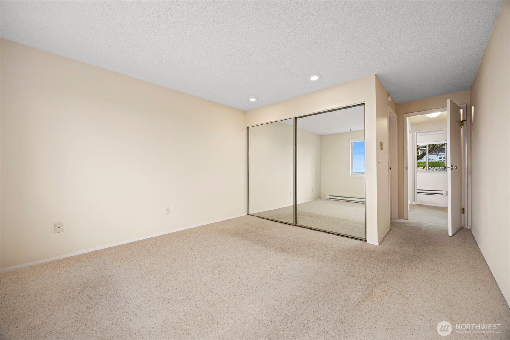 700 11th Street, Unit C1 Bellingham, WA 98225 - Photo 21 of 35