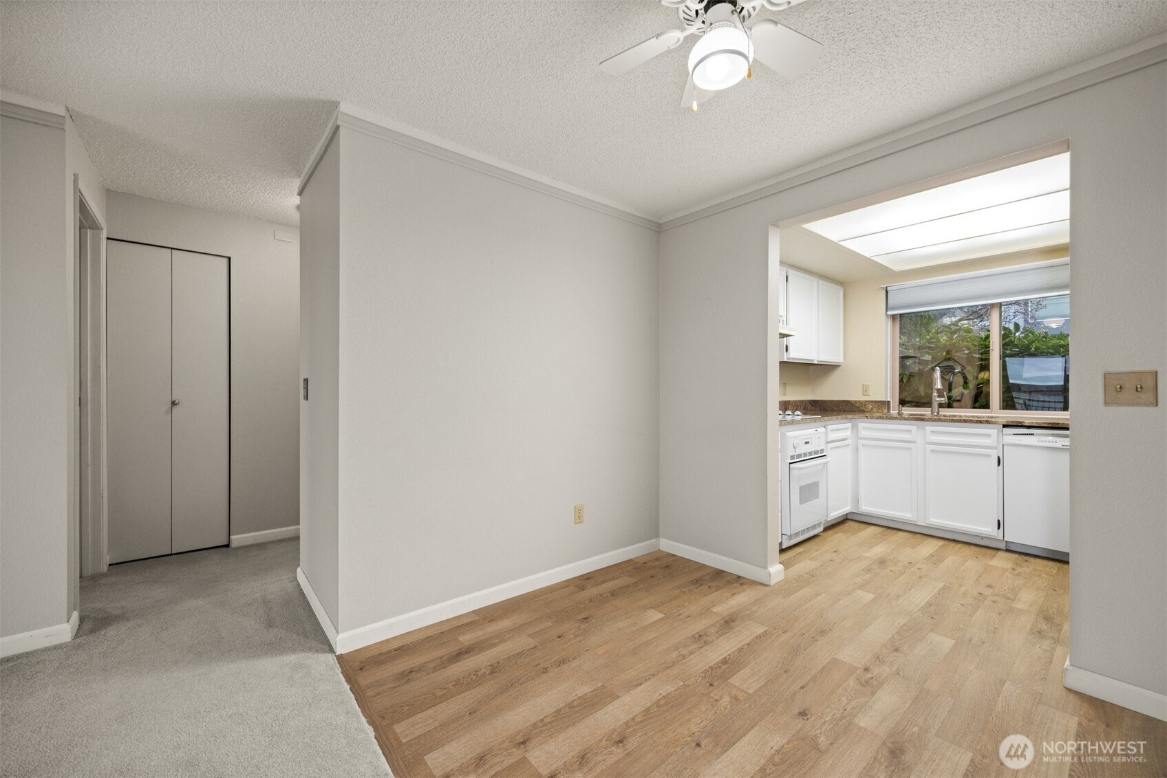 700 11th Street, Unit C1 Bellingham, WA 98225 - Photo 5 of 35