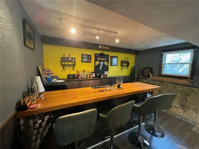 $499,000 | 7 Adams Drive, Coventry, RI 02816