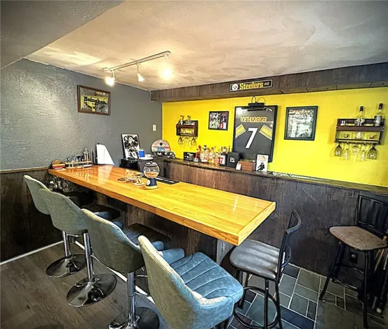 $488,000 | 7 Adams Drive, Coventry, RI 02816