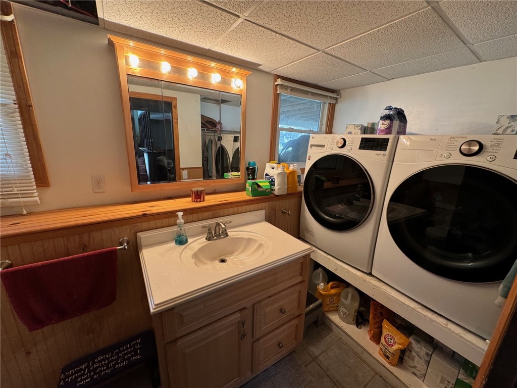 7 Adams Drive Coventry, RI 02816 - Photo 18 of 19