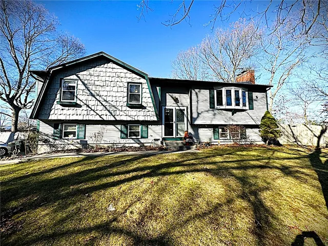 $488,000 | 7 Adams Drive, Coventry, RI 02816