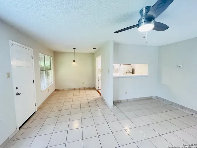 $1,295 | 6319 Waddesdon Wood, San Antonio, TX 78233