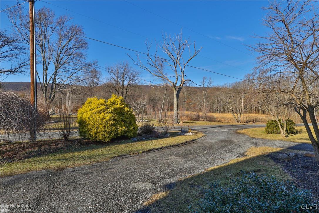 8953 North Loop Road Slatington, PA 18080 - Photo 4 of 50 Gallery Image 4