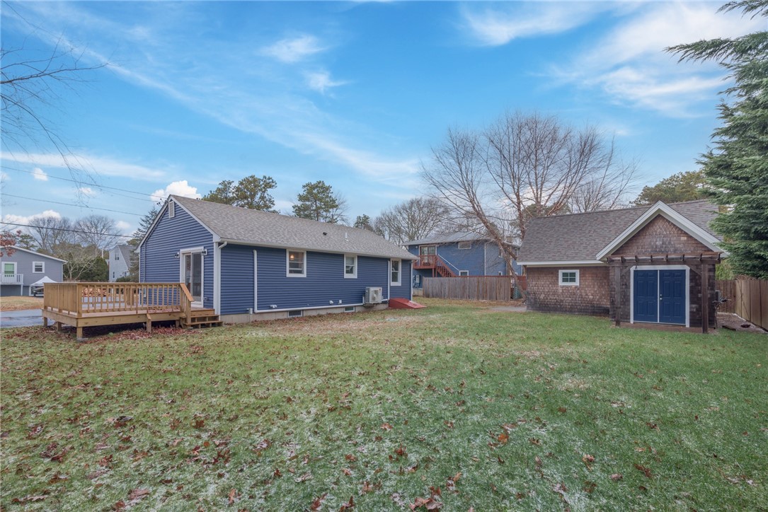 93 Hemlock Road South Kingstown, RI 02879 - Photo 20 of 21 Gallery Image 20