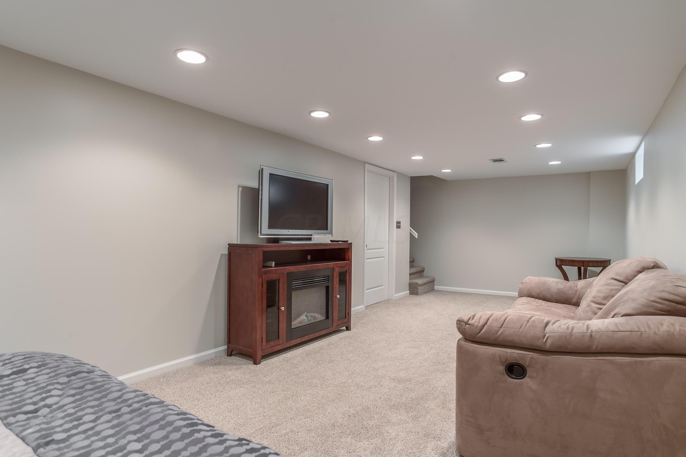 3577 Redding Road Columbus, OH 43221 - Photo 16 of 23