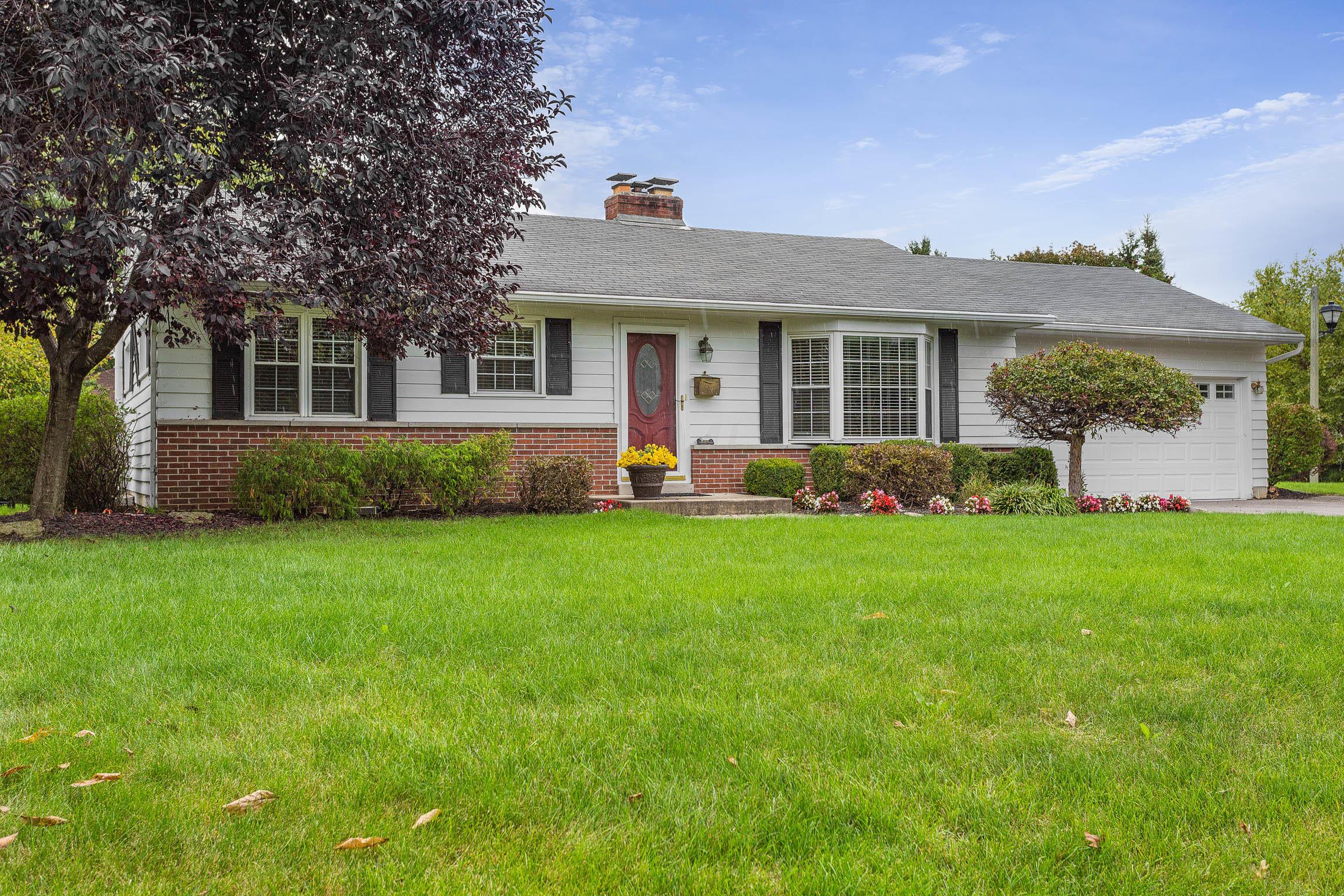 3577 Redding Road Columbus, OH 43221 - Photo 2 of 23