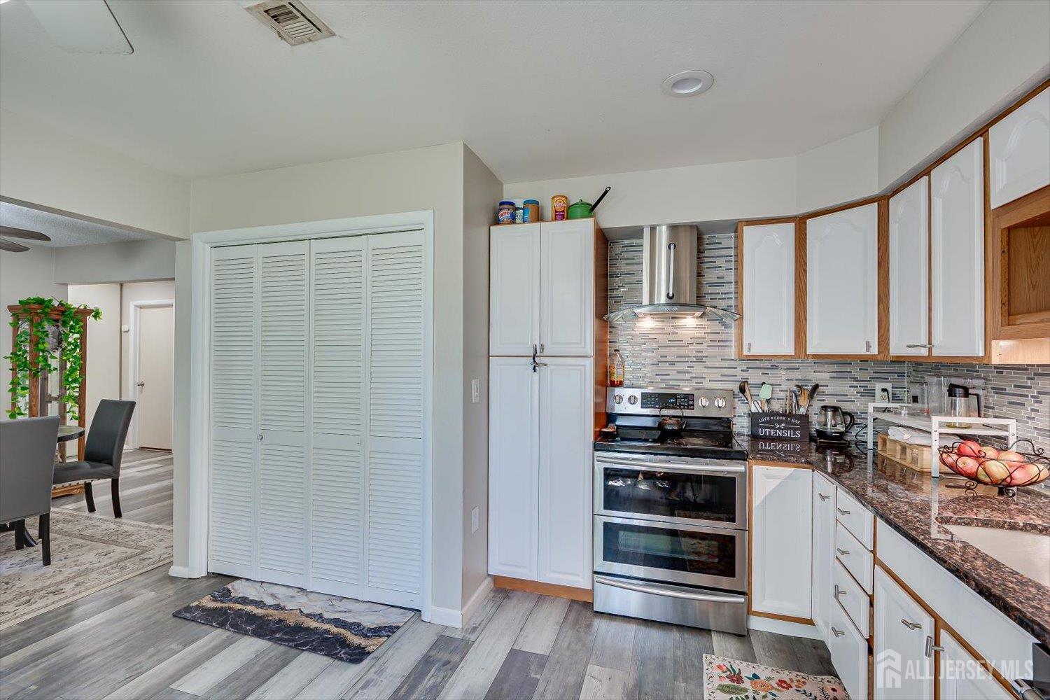 813 A Deal Road Monroe Township, NJ 08831 - Photo 14 of 27