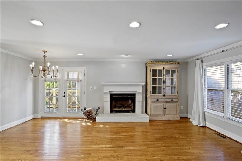 105 Spruell Springs Road Atlanta, GA 30342 - Photo 7 of 32