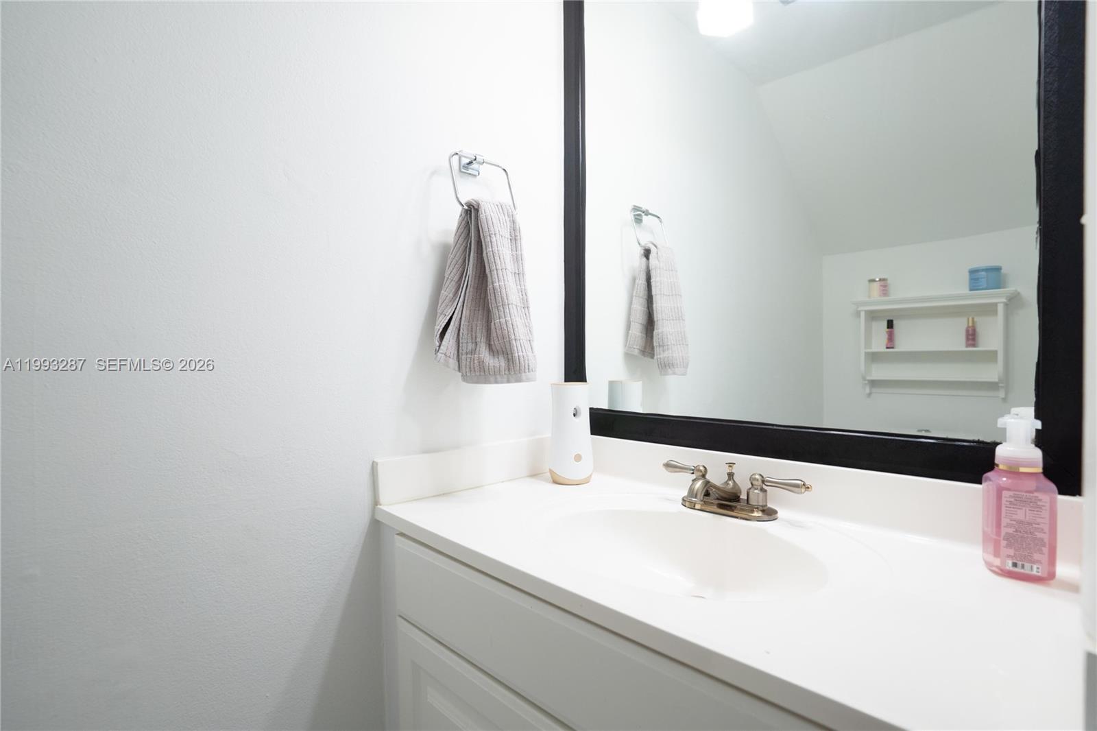 5555 Ludlam Road, Unit 46 South Miami, FL 33155 - Photo 16 of 28