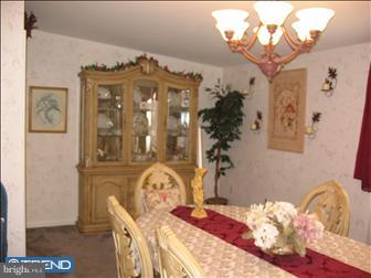 2828 Nature Road Philadelphia, PA 19154 - Photo 1 of 6 Gallery Image 1