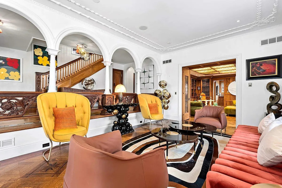 25 Riverside Drive Manhattan, NY 10023 - Photo 1 of 39