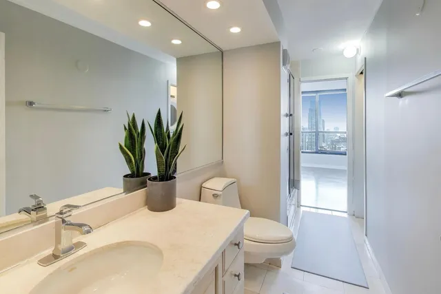 $499,000 | 405 North Wabash Avenue, Unit 4904, Chicago, IL 60611