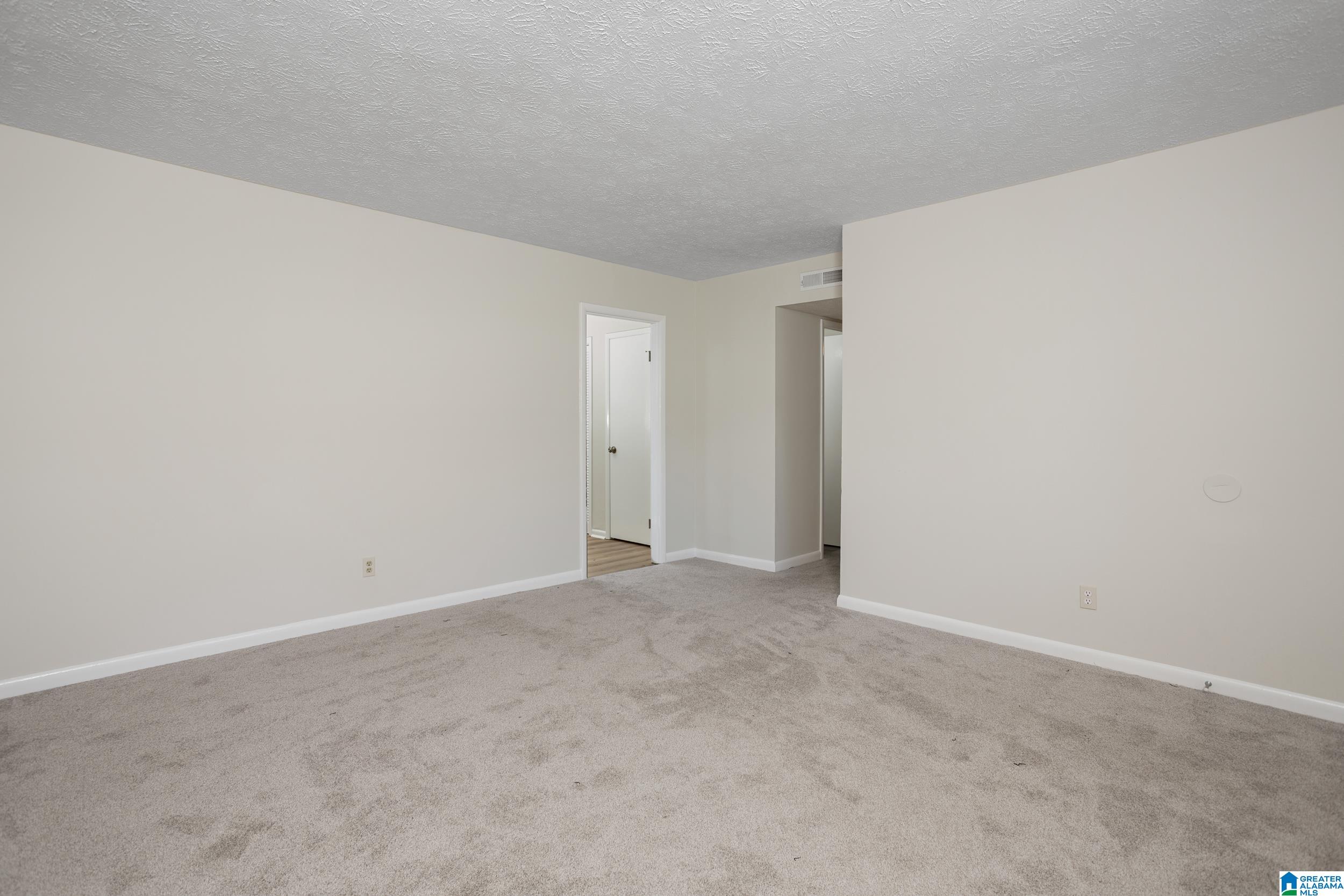 1502 Fillys Run Weaver, AL 36277 - Photo 8 of 32