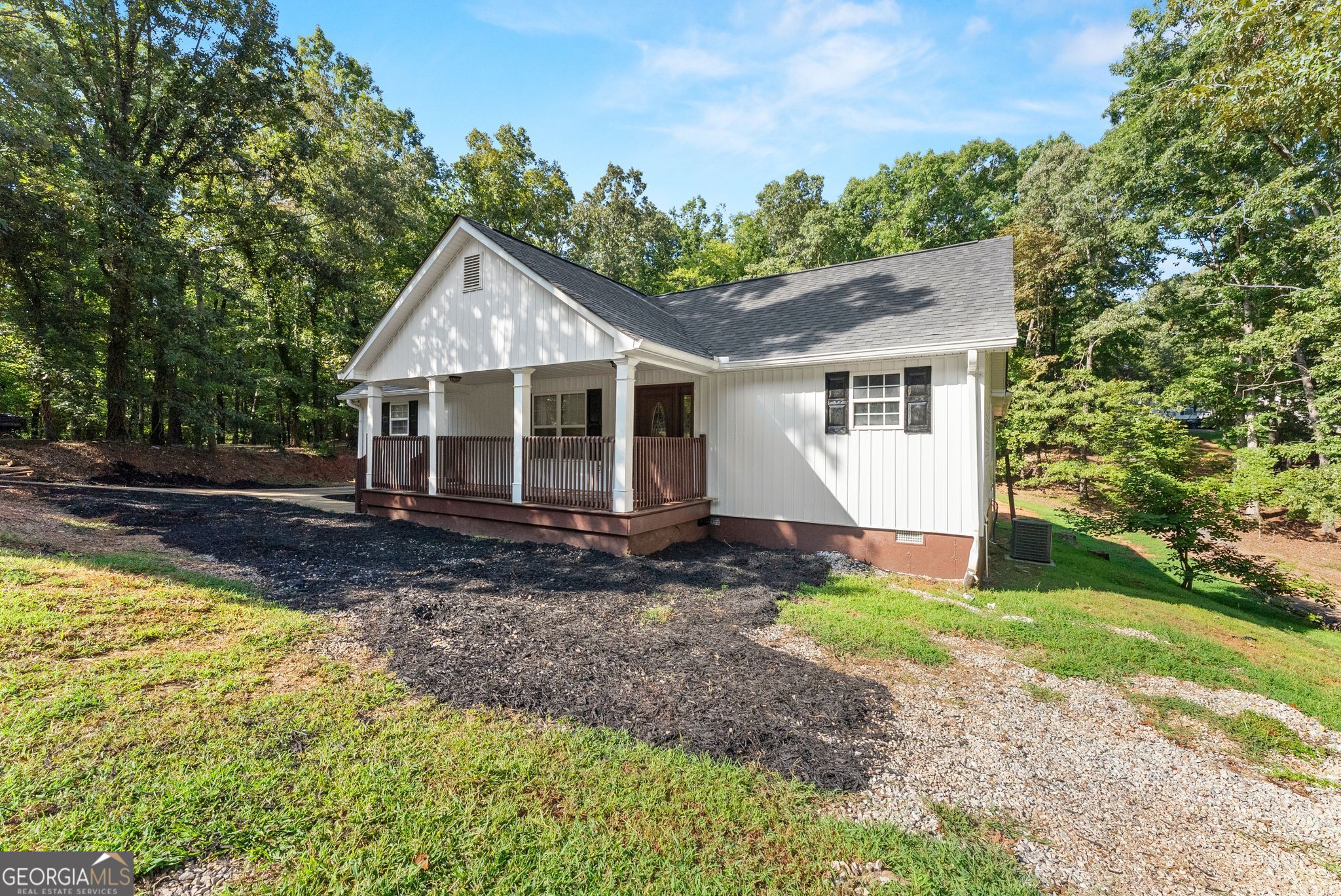 3528 Looper Lake Road Gainesville, GA 30506 - Photo 4 of 72 Gallery Image 4