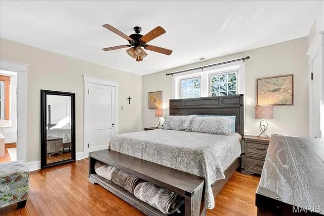 $670,000 | 7498 Teasdale Avenue, University City, MO 63130