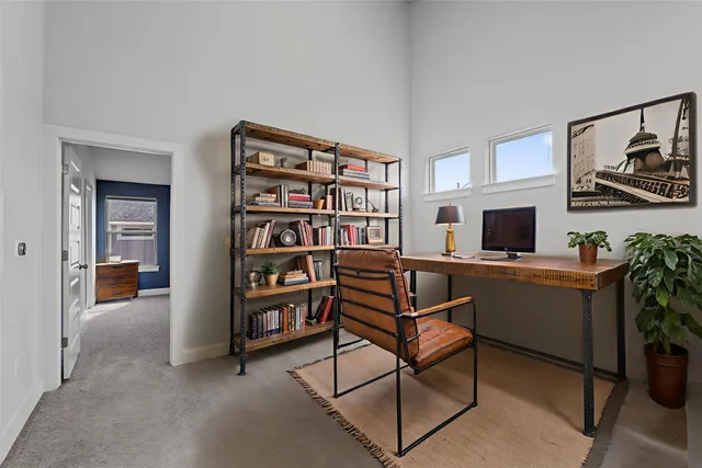 $2,250 | 11217 Charger Way, Manor, TX 78653