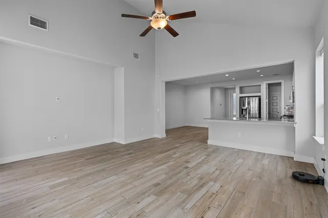 $2,250 | 11217 Charger Way, Manor, TX 78653