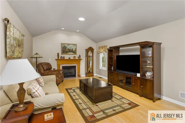 $799,000 | 12 Anderson Avenue, Monroe Township, NJ 08831