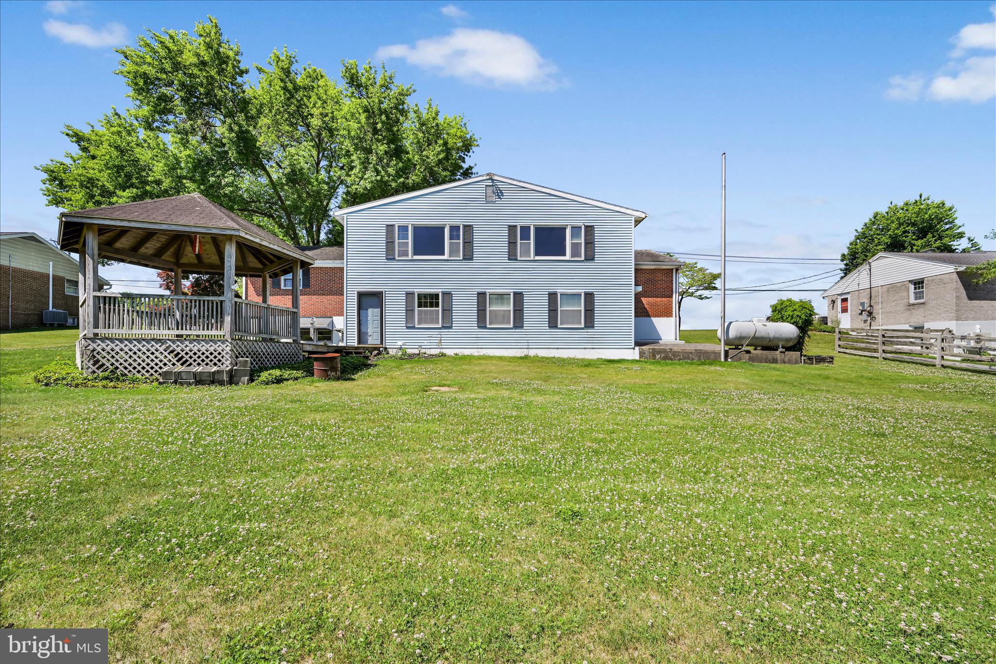 627 Pine Hill Road Lititz, PA 17543 - Photo 42 of 49 Exteriro Back